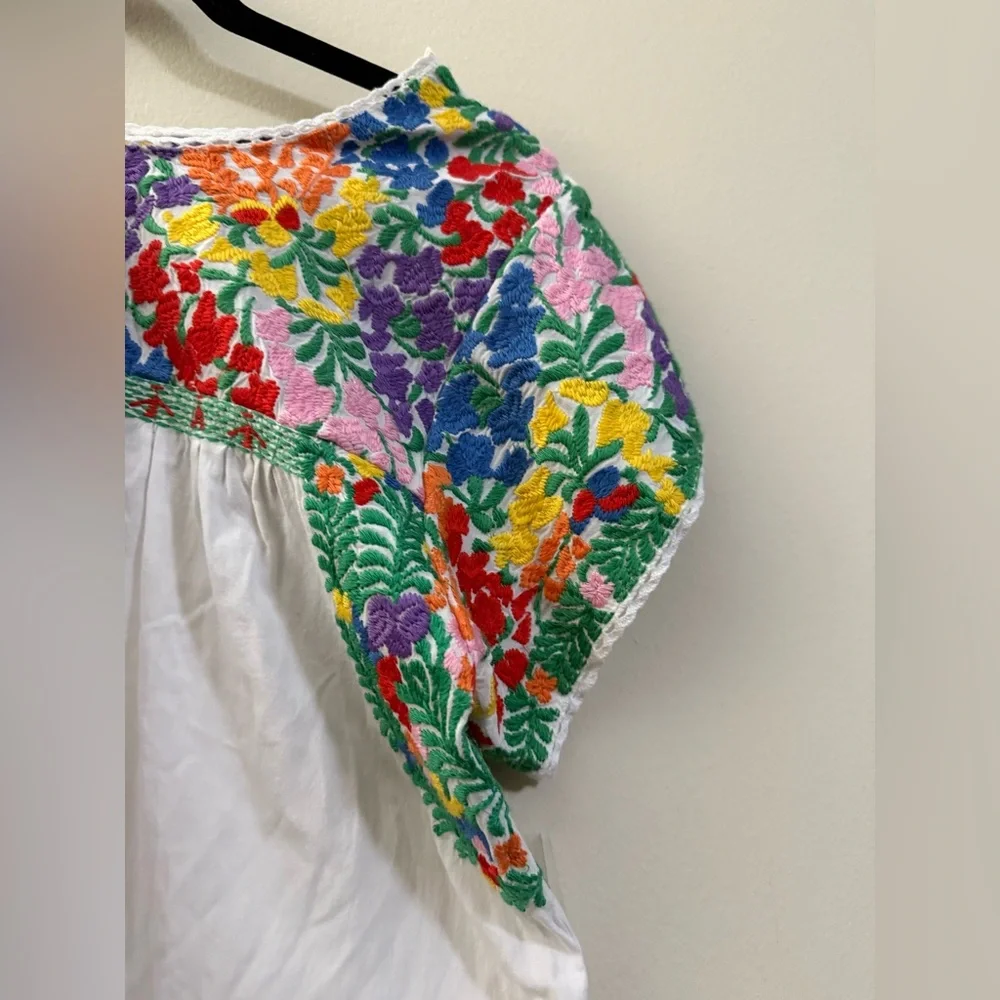 J. Marie Carmen Colorful Embroidered Floral 100% Rayon Boho Cottagecore Top - S - Picture 6 of 11